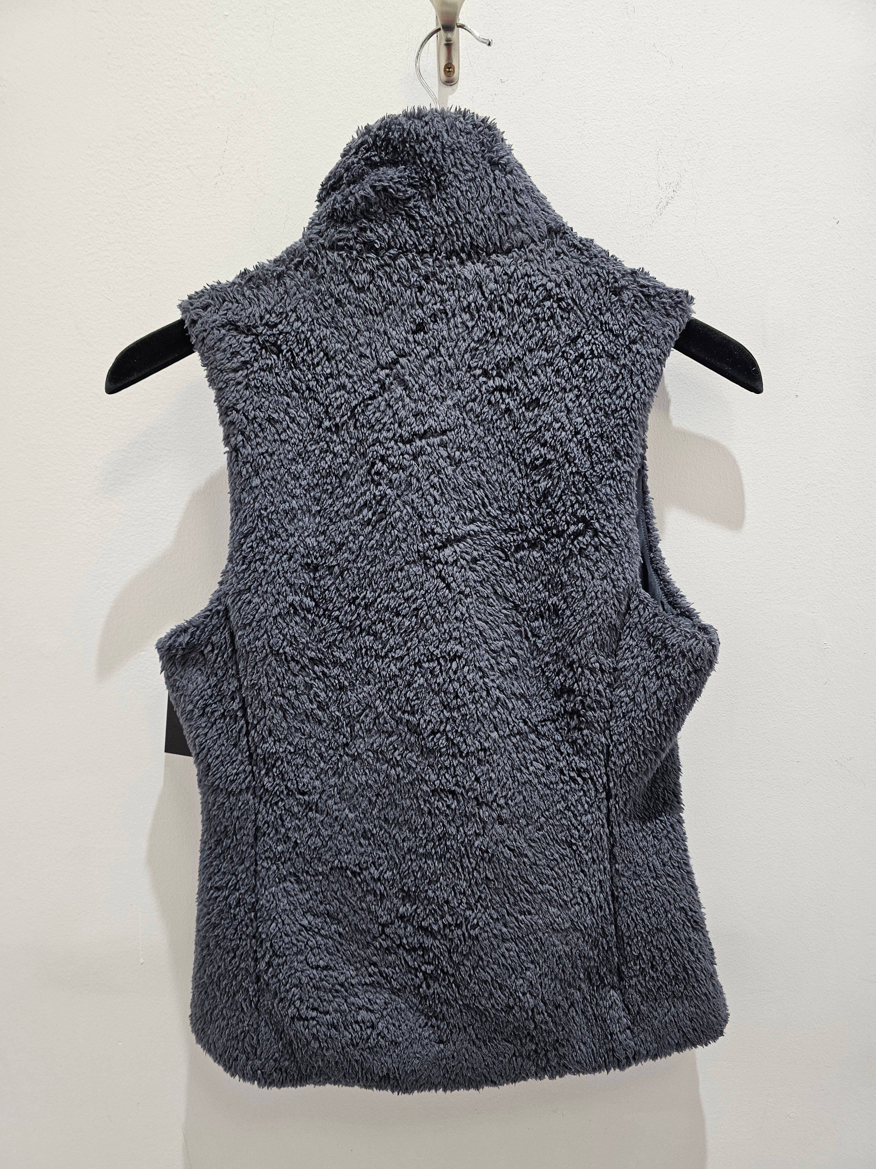 Patagonia womens los Gatos grey vest