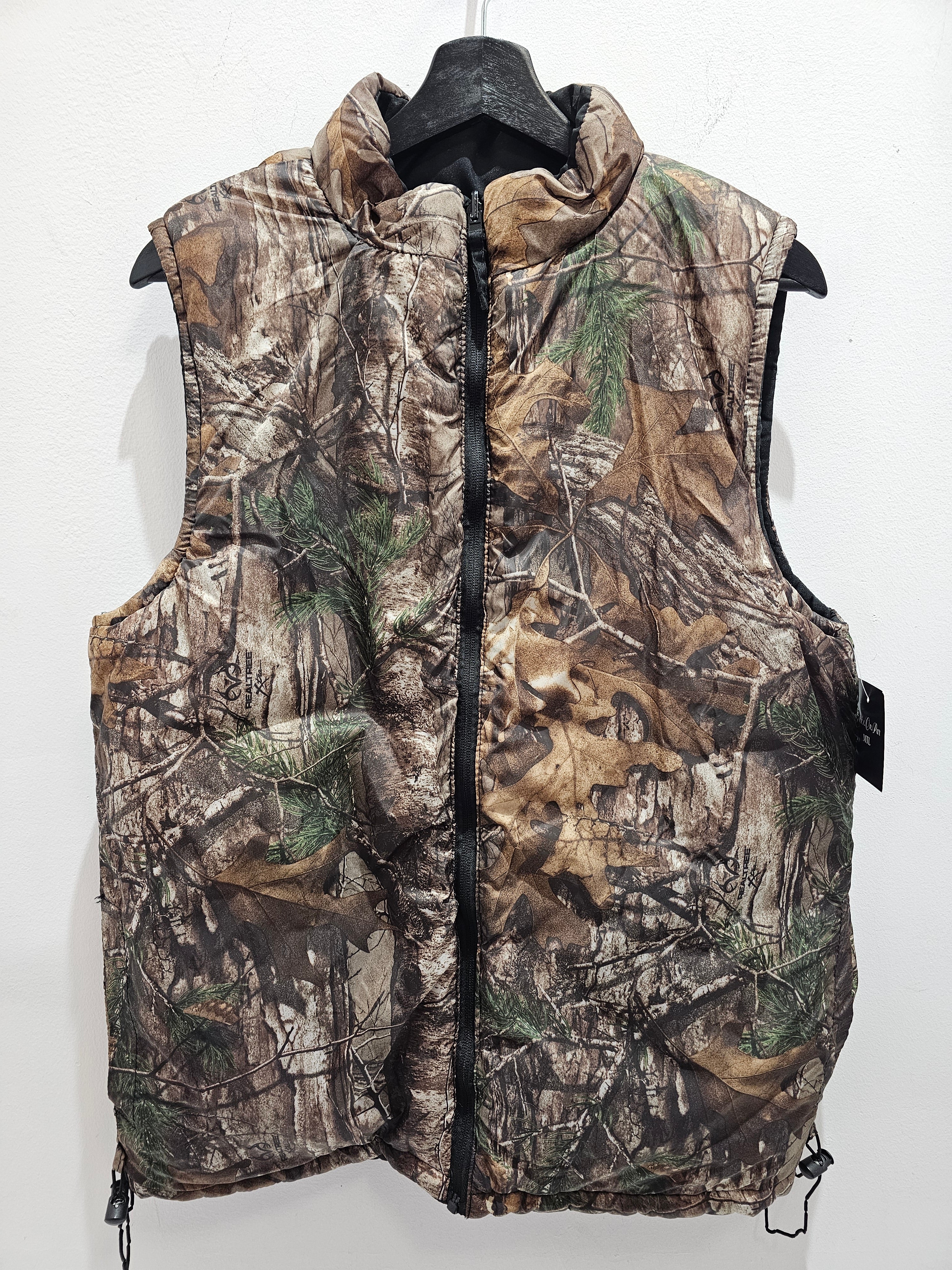 Realtree Camouflage reversible zipup puffer windbreaker vest